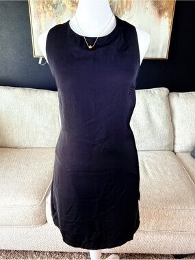 Lulu's Black Sleeveless Shift Dress